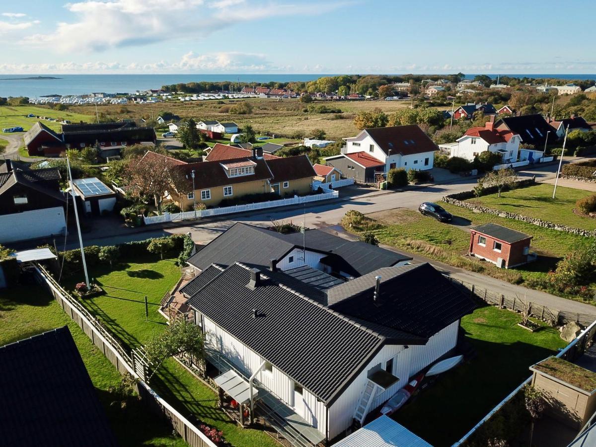 Gustavsro I Apelviken Annex 2 * Varberg