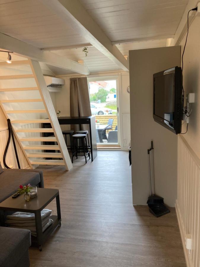 Gustavsro I Apelviken Annex 2 * Varberg
